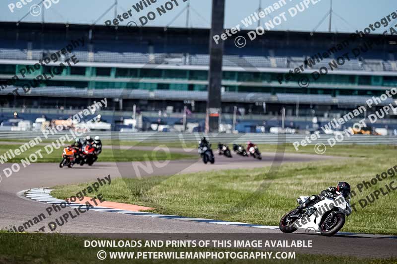 Rockingham no limits trackday;enduro digital images;event digital images;eventdigitalimages;no limits trackdays;peter wileman photography;racing digital images;rockingham raceway northamptonshire;rockingham trackday photographs;trackday digital images;trackday photos